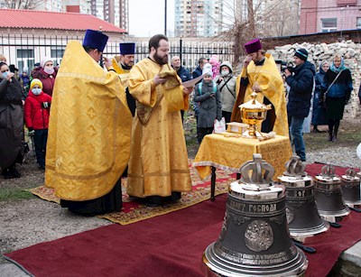 В Благовещенском храме Саратова освятили колокола