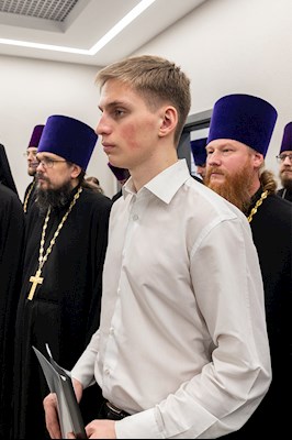 Митрополит Лонгин освятил здание Покровского епархиального управления