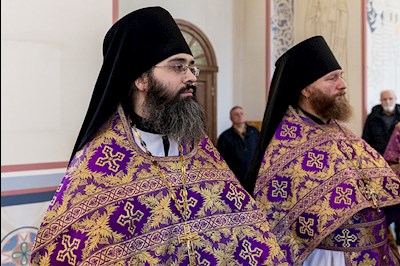 Божественная литургия в Свято-Никольском мужском монастыре г. Саратова