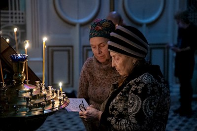 Великое повечерие с чтением канона преподобного Андрея Критского в храме Сошествия Святого Духа г. Саратова