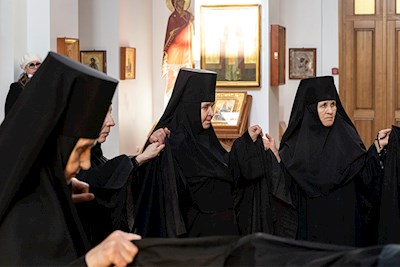 Литургия Преждеосвященных Даров и монашеский постриг в Свято-Алексиевском женском монастыре г. Саратова