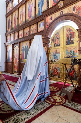 Божественная литургия в храме в честь Нерукотворного Образа Спасителя г .Саратова