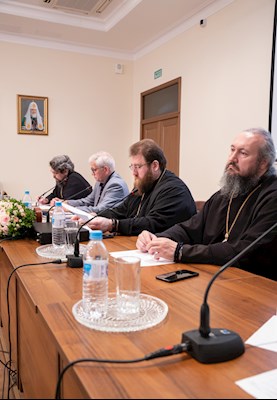 Митрополит Игнатий посетил защиту выпускных работ в СПДС