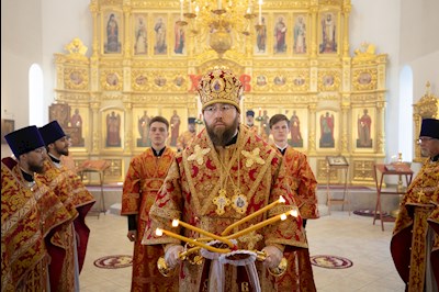Митрополит Игнатий совершил Божественную литургию в храме святого апостола и евангелиста Иоанна Богослова г. Саратова