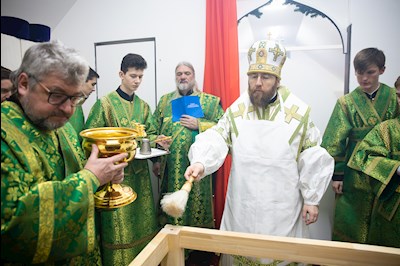 Митрополит Игнатий совершил Великое освящение храма преподобного Серафима Саровского р.п. Татищево и первую Божественную литургию в новоосвященном храме