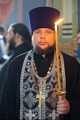 Митрополит Игнатий совершил великое повечерие с чтением Великого покаянного канона преподобного Андрея Критского в Свято-Никольском мужском монастыре г. Саратова