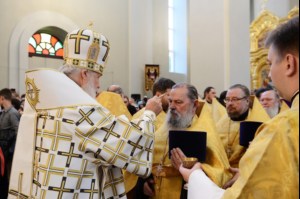 Митрополит Лонгин сослужил Святейшему Патриарху Кириллу во время малого освящения Вознесенского собора Вознесенского женского монастыря Тамбова и всенощного бдения