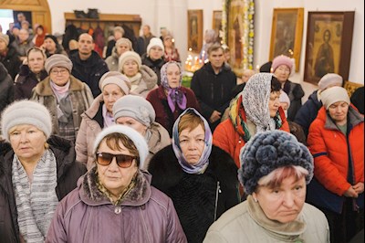 Архиереи Саратовской митрополии совершили Божественную литургию в соборном храме святого благоверного князя Александра Невского г. Ртищево
