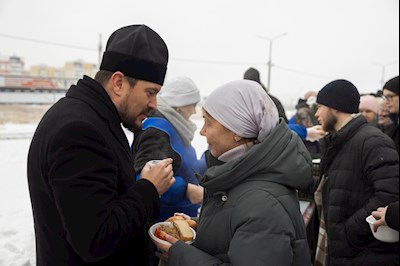 Митрополит Игнатий совершил Божественную литургию в соборном храме святителя Спиридона Тримифунтского г. Саратова