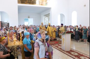 Божественная Литургия в храме святых первоверховных апостолов Петра и Павла г.Красноармейска