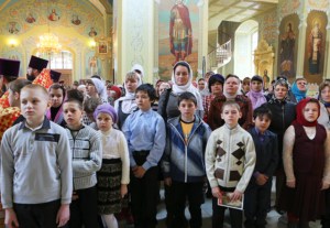 Божественная литургия в храме в честь Покрова Пресвятой Богородицы г.Саратова