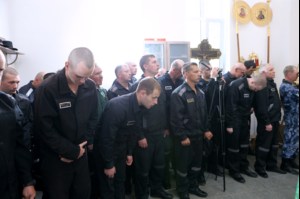 Божественная литургия в храме блаженной Ксении Петербургской г. Саратова на территории ИТК УШ-382/33