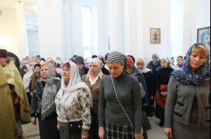Божественная литургия в храме во имя святого равноапостольного великого князя Владимира г. Саратова