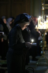 Великое повечерие с чтением канона преподобного Андрея Критского в храме в честь Покрова Пресвятой Богородицы г. Саратова