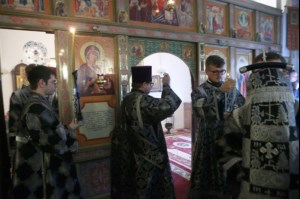 Литургия Преждеосвященных Даров в храме во имя святителя Тихона, Епископа Воронежского, Задонского чудотворца г.Саратова