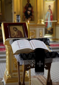 Царские часы на Архиерейском подворье — храме во имя святого апостола и евангелиста Иоанна Богослова при Саратовской православной духовной семинарии