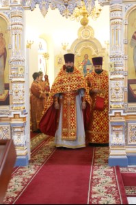 Божественная литургия в храме во имя святых первоверховных апостолов Петра и Павла г. Аткарска