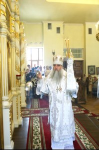 Божественная литургия и панихида на Архиерейском подворье – храме во имя преподобного Серафима Саровского г.Саратова