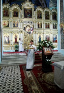 Всенощное бдение в храме в честь Сошествия Святого Духа г.Саратова
