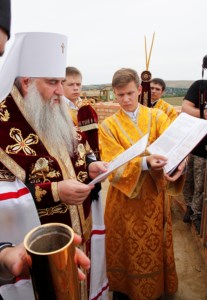 Чин основания храма во имя новомучеников и исповедников Саратовских в строящемся районе Солнечный-2 г. Саратова
