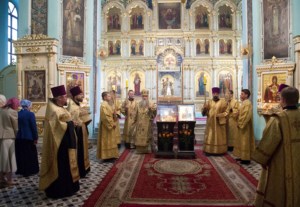 Всенощное бдение в храме в честь Сошествия Святого Духа г.Саратова