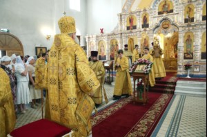 Божественная литургия в храме во имя святых первоверховных апостолов Петра и Павла г.Аткарска
