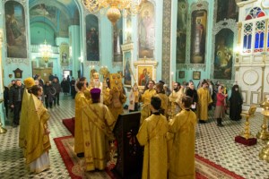 Божественная литургия в храме Сошествия Святого Духа г. Саратова