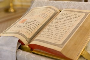 Царские часы и Изобразительны на Архиерейском подворье — в храме во имя святого апостола и евангелиста Иоанна Богослова при Саратовской православной духовной семинарии г. Саратова