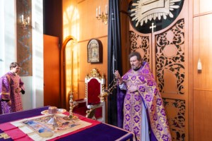 Литургия Преждеосвященных Даров в храме в честь Сошествия Святого Духа г. Саратова