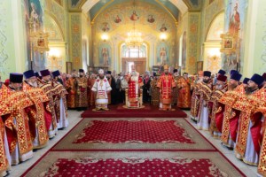 Состоялось соборное служение архиереев и духовенства Саратовской митрополии