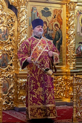 Божественная литургия в Свято-Троицком кафедральном соборе г. Саратова