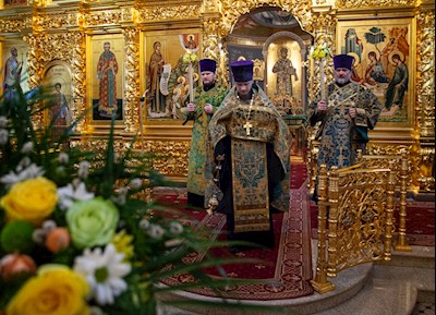 Всенощное бдение в Свято-Троицком кафедральном соборе г. Саратова