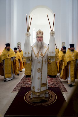 Божественная литургия в храме святителя Тихона, Епископа Воронежского, Задонского чудотворца г. Саратова