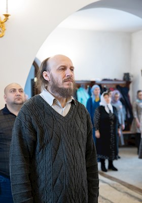 Митрополит Игнатий совершил Божественную литургию в храме святителя Иоанна Златоуста в п. Зональный г. Саратова