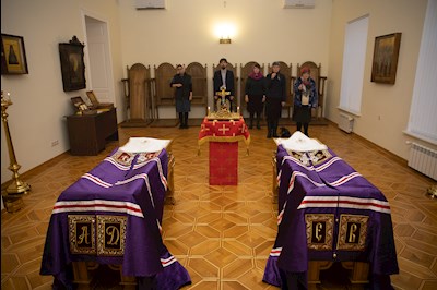 Завершилось пребывание саратовских святителей в крестовом храме епархиального управления