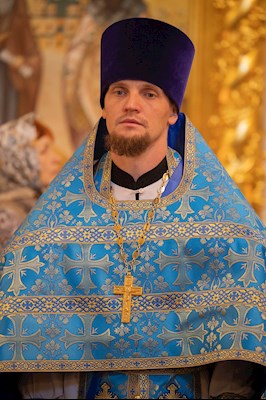 Митрополит Игнатий совершил Божественную литургию в Свято-Троицком кафедральном соборе Саратова