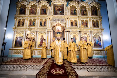 Митрополит Игнатий совершил всенощное бдение в Свято-Духовском соборе г. Саратова