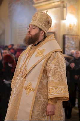 Митрополит Игнатий совершил Божественную литургию в Покровском соборе г. Саратова