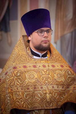 Митрополит Игнатий совершил Божественную литургию в Свято-Троицком кафедральном соборе Саратова