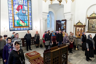 Всенощное бдение на Архиерейском подворье – в храме в честь иконы Божией Матери «Утоли моя печали» г. Саратова