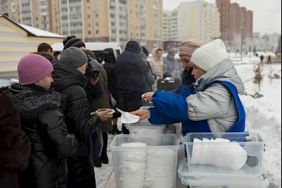 Митрополит Игнатий совершил Божественную литургию в соборном храме святителя Спиридона Тримифунтского г. Саратова