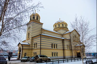 Митрополит Игнатий совершил Божественную литургию в соборном храме святителя Спиридона Тримифунтского г. Саратова