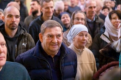 Митрополит Игнатий совершил Божественную литургию и молебен на новый год в Покровском соборе г. Саратова