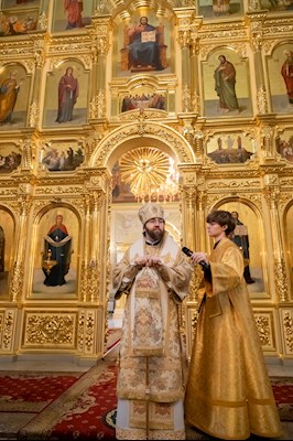 Митрополит Игнатий совершил Божественную литургию и молебен на новый год в Покровском соборе г. Саратова