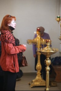 Божественная литургия в Свято-Троицком кафедральном соборе Вольска