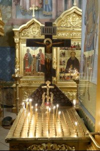 Божественная литургия в Свято-Троицком соборе Саратова