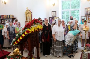 Божественная литургия в храме во имя святителя Луки (Войно-Ясенецкого) города Саратова