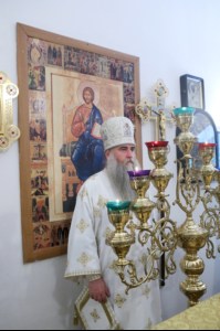 Божественная литургия в храме во имя святителя Тихона, епископа Воронежского, Задонского чудотворца, города Саратова