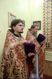 Божественная литургия в храме во имя мучениц Веры, Надежды, Любови и матери их Софии поселка Светлый Татищевского района