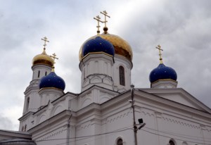 Для учащихся Саратовской православной духовной семинарии организована экскурсия по храмам Саратова